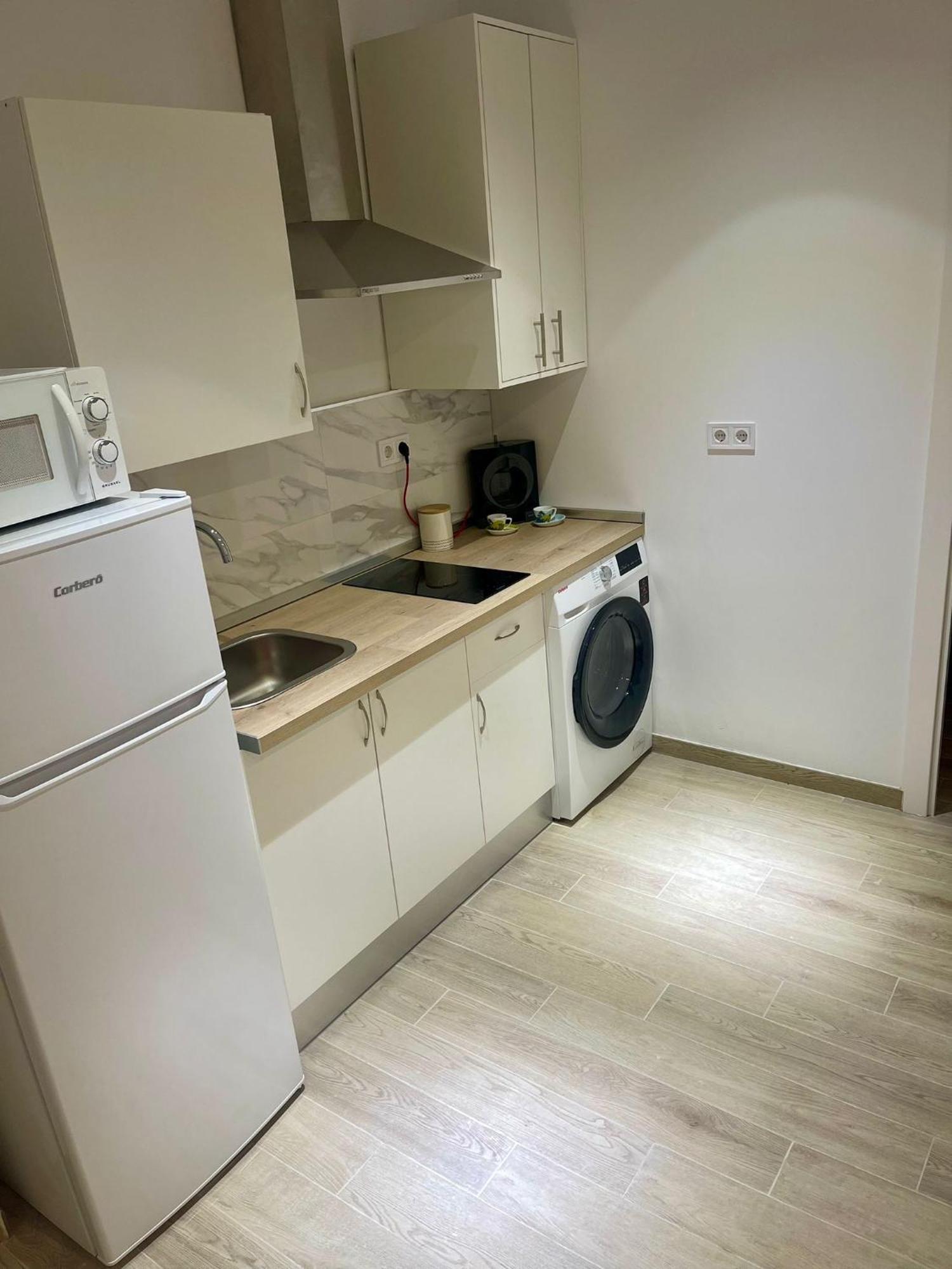 Apartamento Mellis - Maria Zambrano Train Station & Bus *
